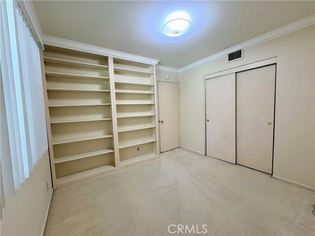Building Photo - 1755 Longwood Ave