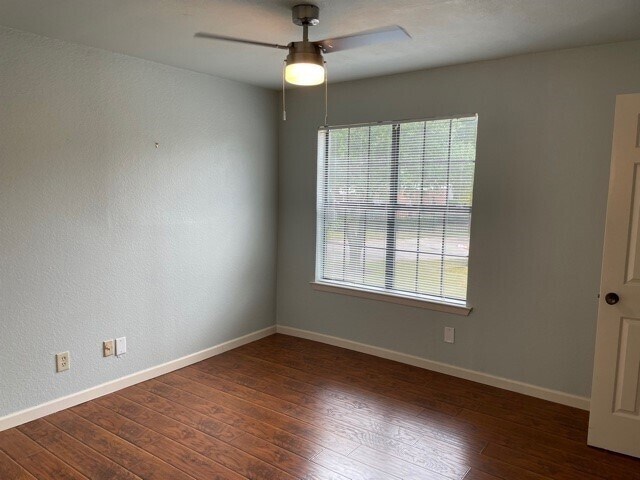 Building Photo - 336 Melrose Dr
