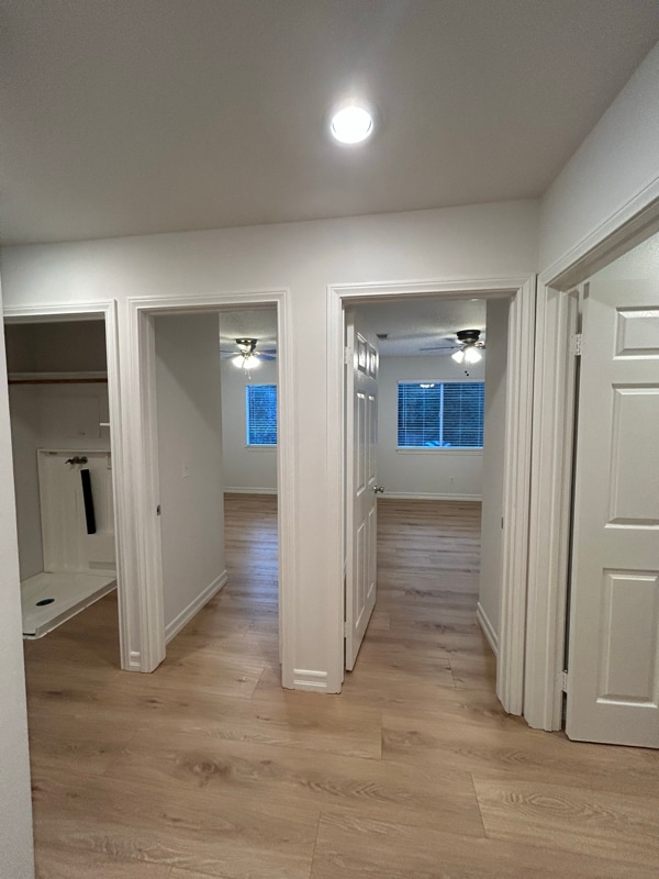 Building Photo - 10154 McClemont Ave