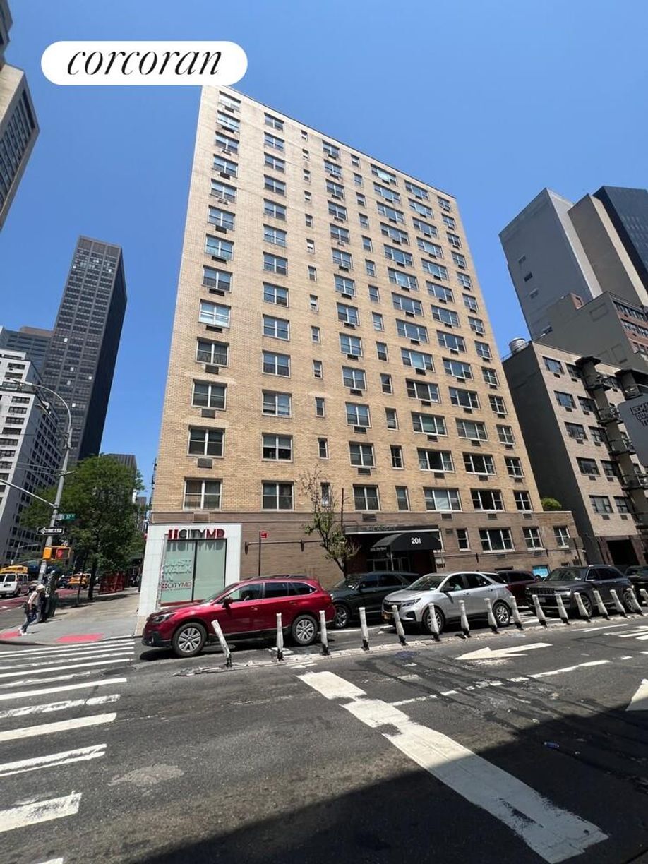Building Photo - 201 E 37th St