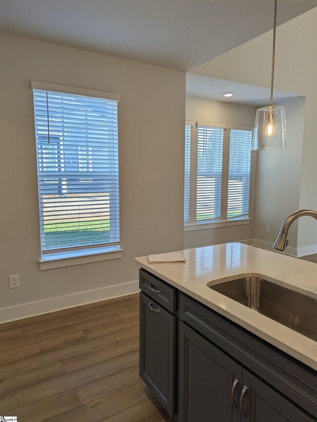 Building Photo - 303 Grange Vly Ln