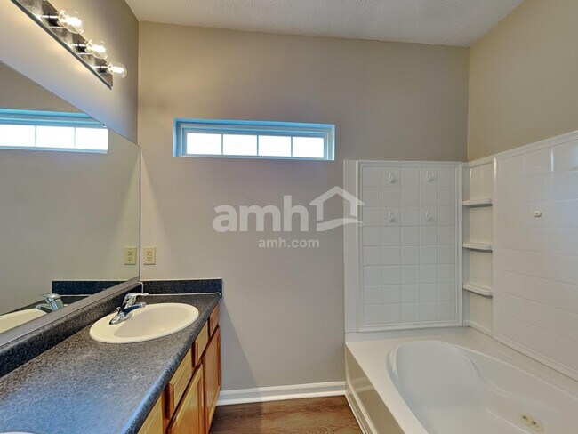 Building Photo - 855 Jack Pine Dr