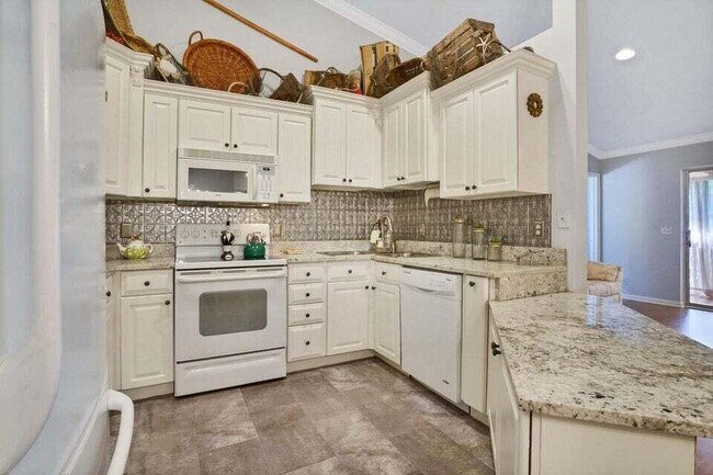 Building Photo - 6520 Chasewood Dr