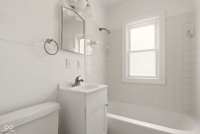 Building Photo - 1531 N Grant Ave