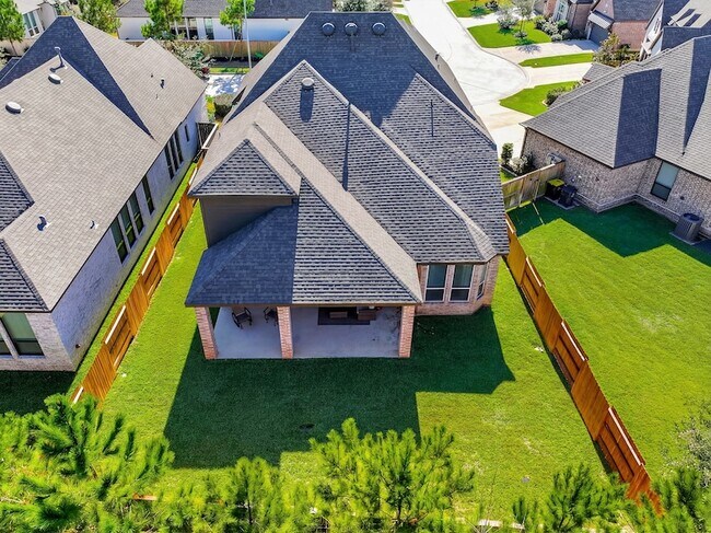 Building Photo - 662 Lost Maples Bend Ln