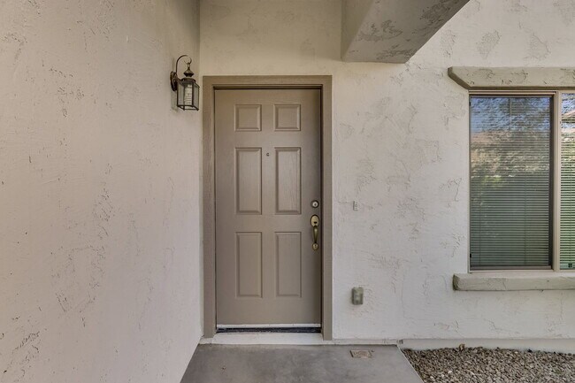 Building Photo - 5413 W Apollo Rd