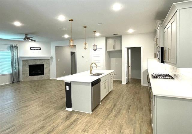 Building Photo - 1700 Emilia Dr