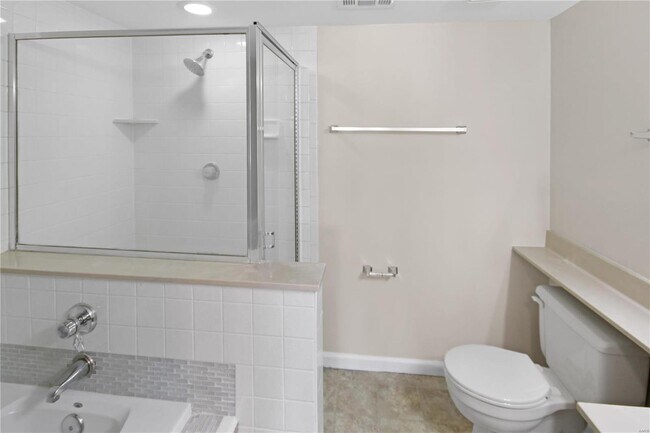 Building Photo - 326 Shirley Ridge Dr