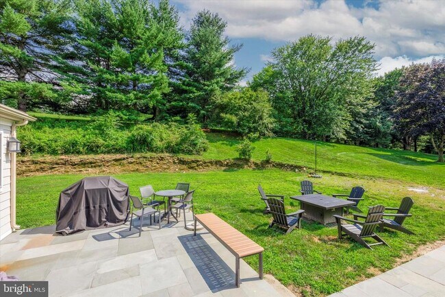 Building Photo - 531 Misty Hollow Ct