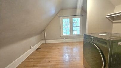 Building Photo - 3832 Harriet Ave