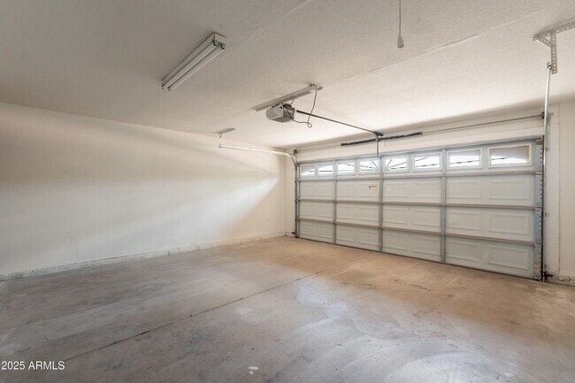 Building Photo - 6743 E Ingram St