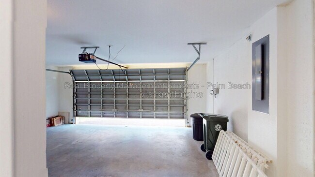 Building Photo - 5060 Starblaze Dr