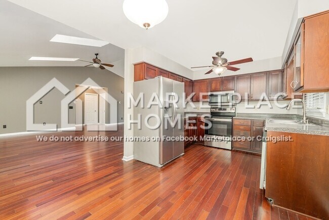 Building Photo - 4123 Silver Fox Ct