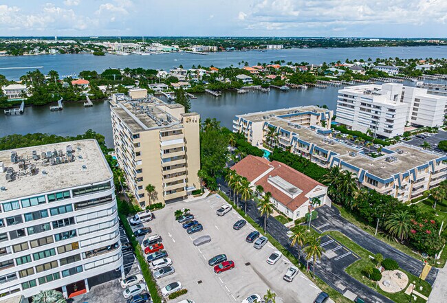 Building Photo - 3581 S Ocean Blvd