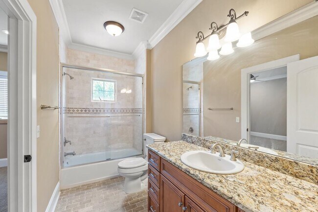 Building Photo - 1842 Ashley Hall Way