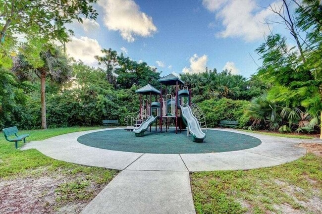 Building Photo - 971 Pipers Cay Dr