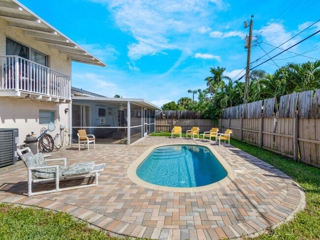 Building Photo - 832 Green St