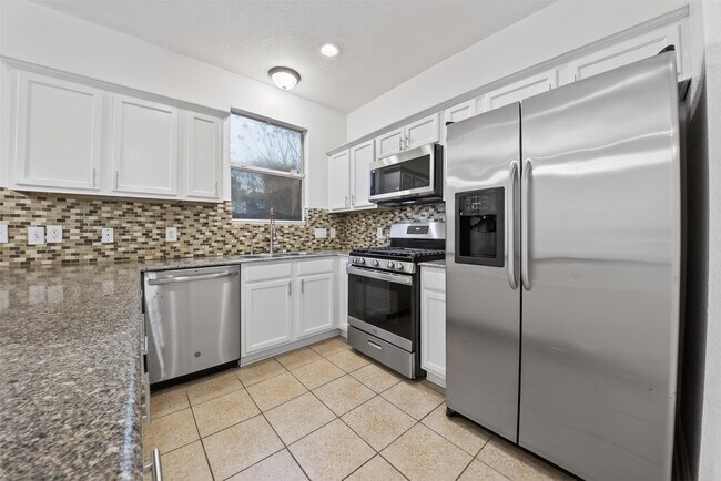 Building Photo - 13150 Lawsons Creek Ln