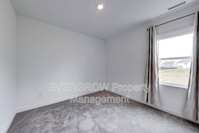 Building Photo - 4543 Nokes Pl