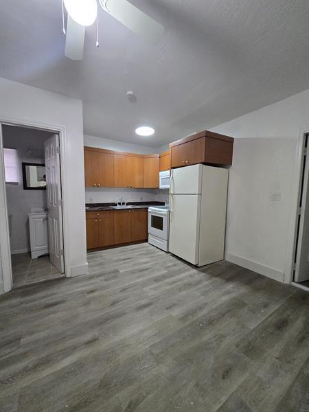 Building Photo - 1837 Sherman St