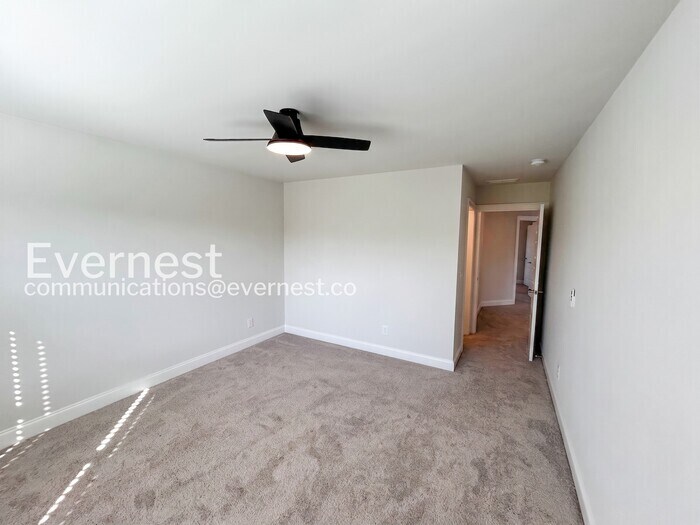 Building Photo - 732 Prescott Ln