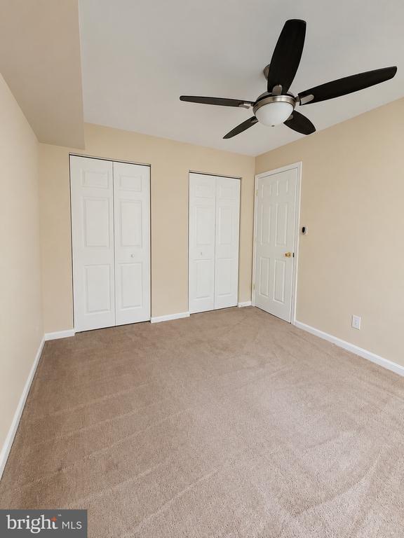 Building Photo - 5800 Orchard Hill Ct