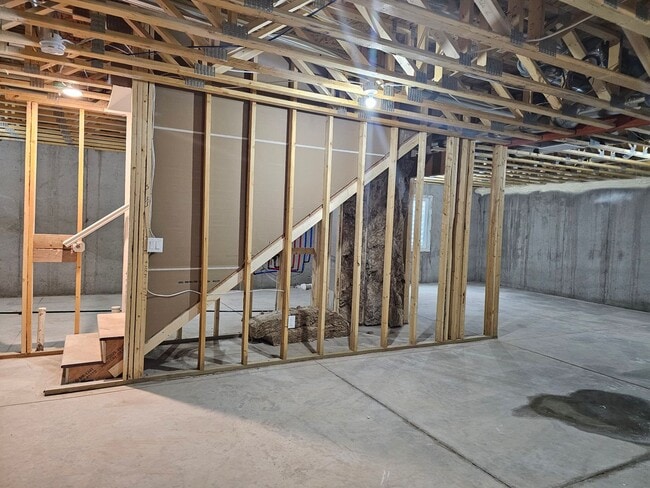 Building Photo - 901 Sonata Lane