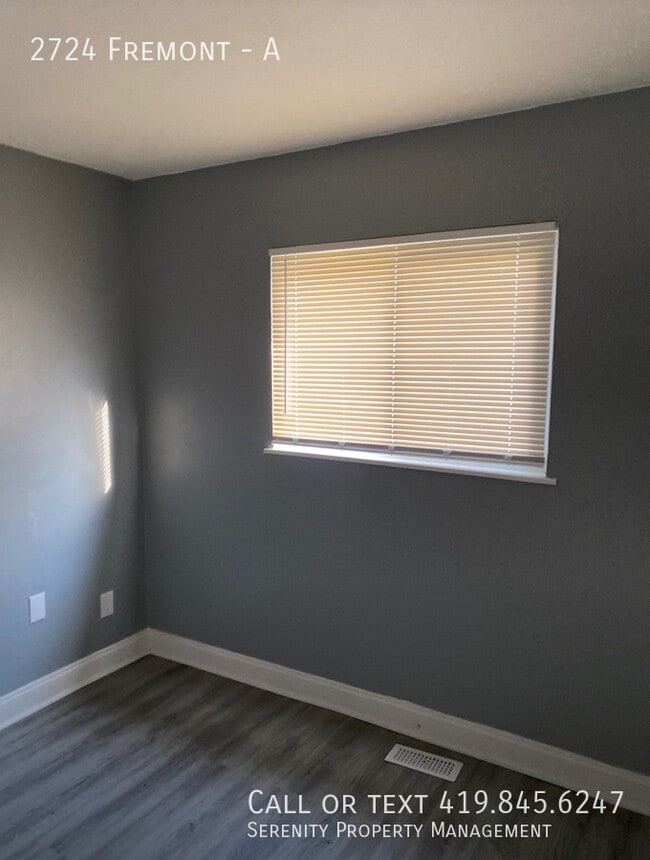 Building Photo - 2724 Fremont-A