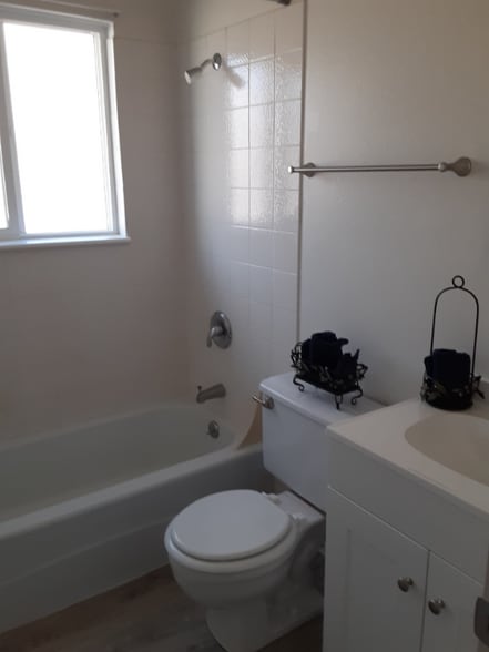 Building Photo - 1062 Westmoreland Rd