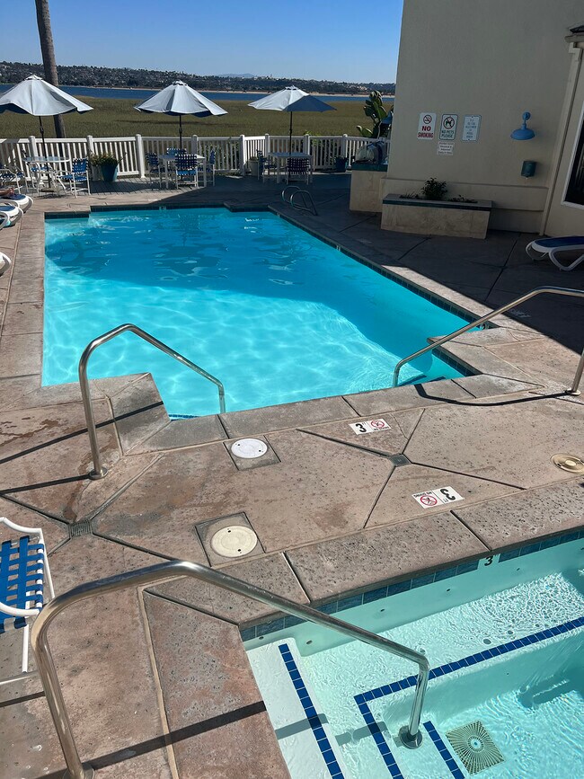 Pool & Hot Tub - 4015 Crown Point Dr