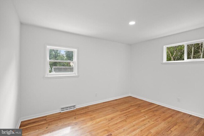 Building Photo - 408 California Trail