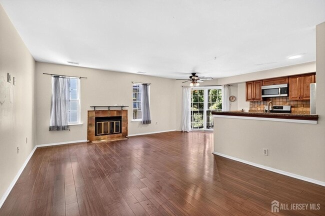 Building Photo - 3252 Cypress Ct