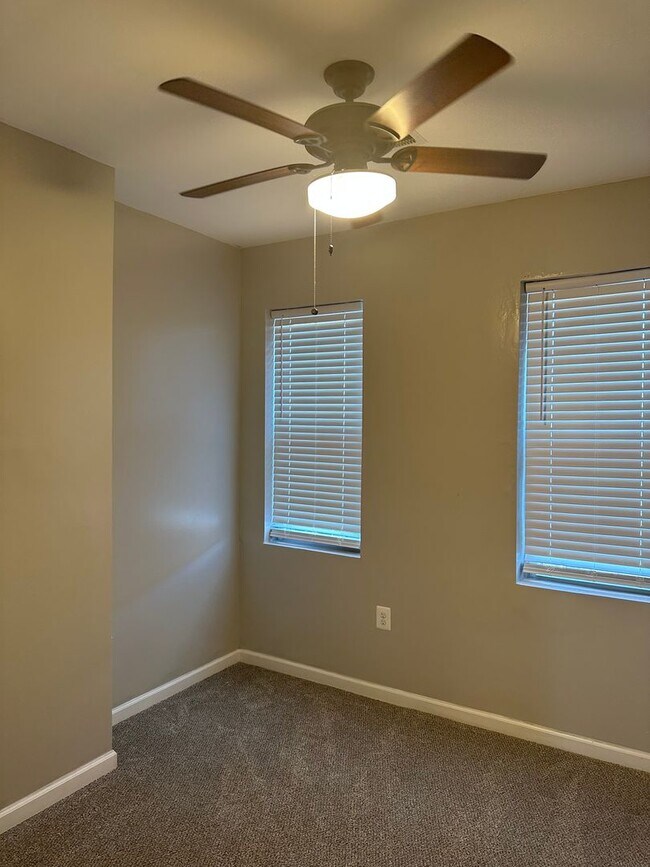Building Photo - Newly Renovated! Hardwood Flooring First F...