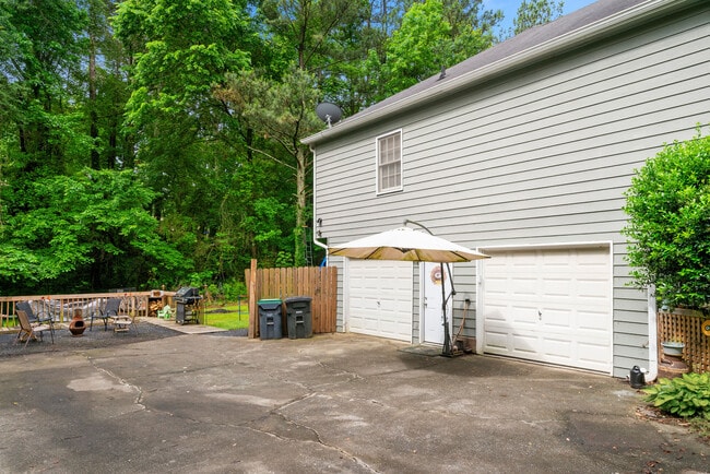 Building Photo - 4620 Stewart Reilly Dr