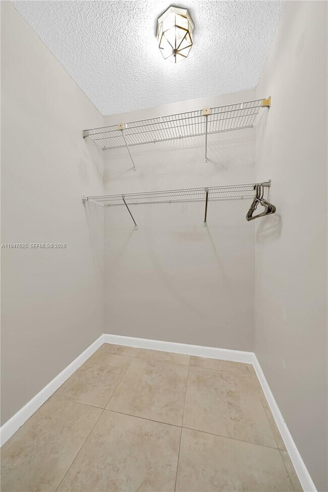 Building Photo - 14325 SW 57th Ln