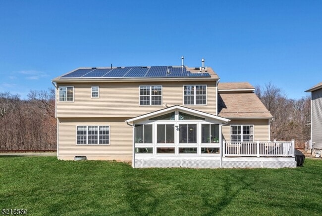 Building Photo - 706 Skyline Dr