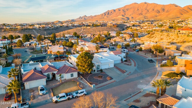 Building Photo - 6205 La Posta Dr