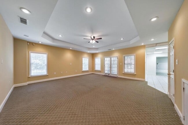 Building Photo - 5321 Edgerton Dr