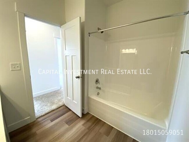Building Photo - 947 W Coral Charm Wy
