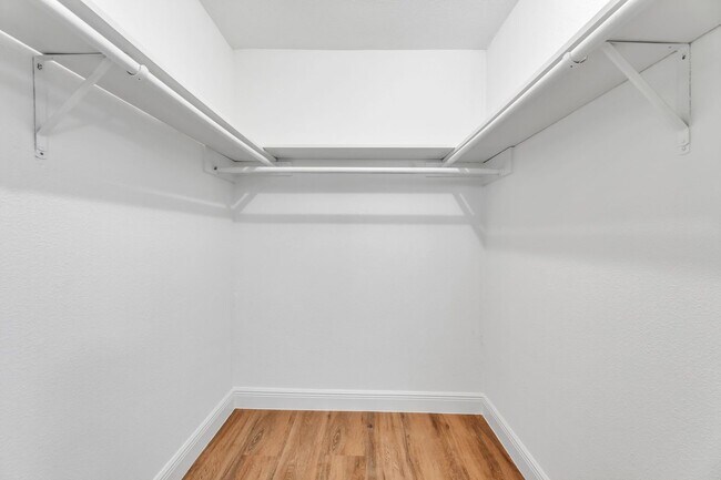 Building Photo - 1829 Bering Dr