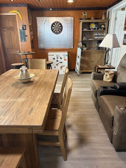 Building Photo - 13810 Byars Rd