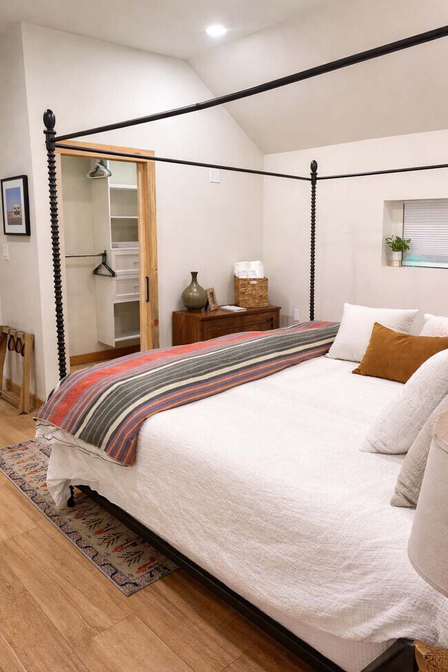 Building Photo - 21461 CO-140