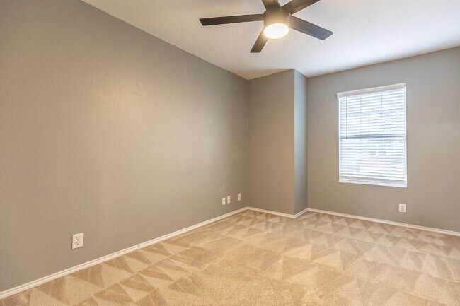 Building Photo - 11119 Rindle Ranch