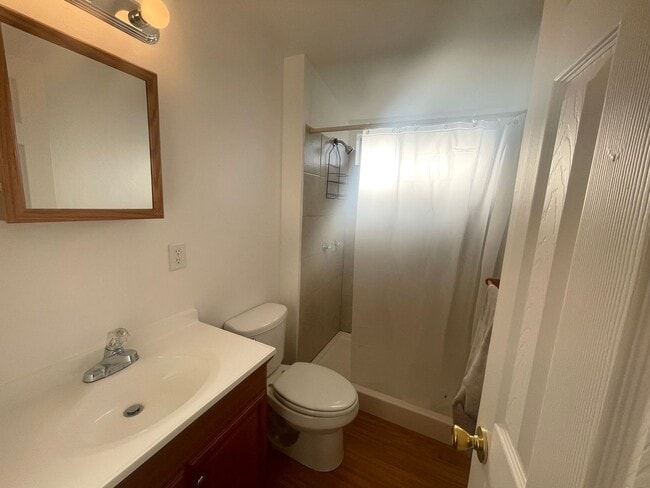 Building Photo - 3 bedroom in Chino!