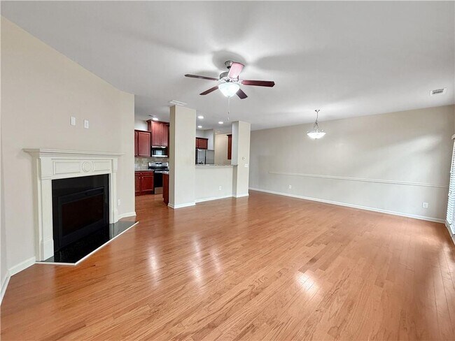 Building Photo - 2401 Attewood Dr