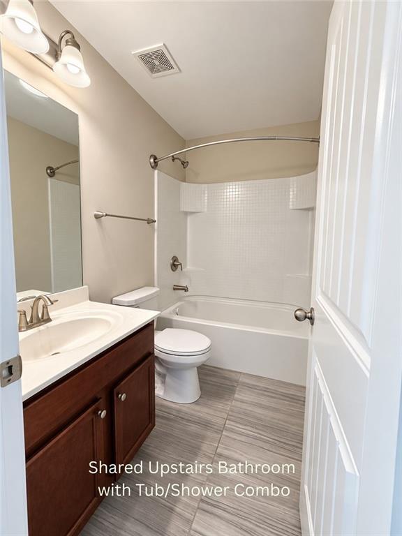 Building Photo - 7280 Heritage Oak Ct