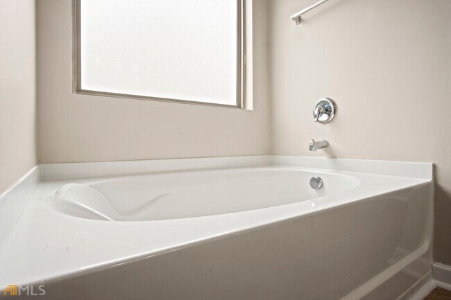 Building Photo - 85 Mary Jane Ln