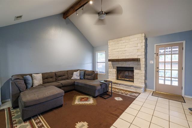 Building Photo - 857 Chanticleers Ln
