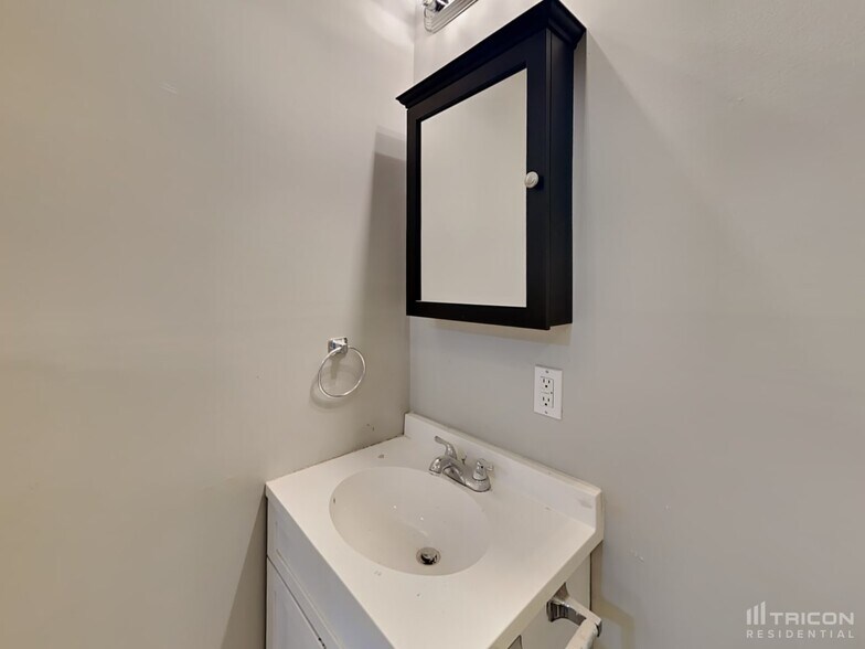 Building Photo - 1170 Augusta Woods Dr