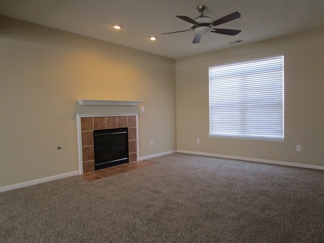 Building Photo - 16698 Maraschino Dr